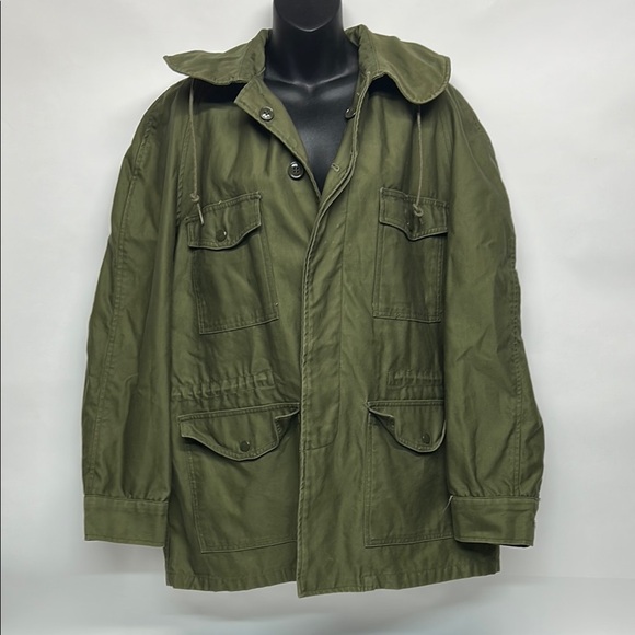 Men's Green Military Style Jacket Vtg 60's Vietnam War US Army Sateen Jacket - Picture 1 of 9